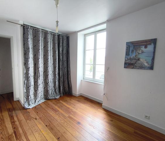 Immeuble
         10 pièces
        - 230 m² Exclusivité 206 500 € *