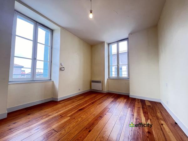 Immeuble
         10 pièces
        - 230 m² Exclusivité 206 500 € *