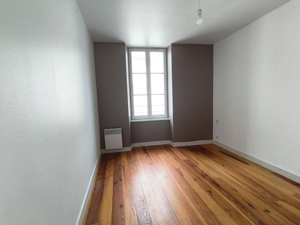 Immeuble
         10 pièces
        - 230 m² Exclusivité 206 500 € *