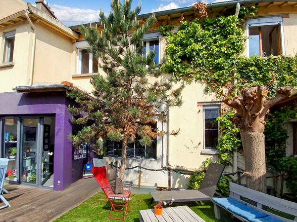 SURESNES 8' Tram - maison familiale de charme spacieuse plein sud offrant 4 chambres