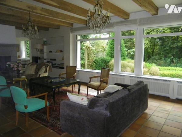 Vaste maison sur plus de 2 hectares