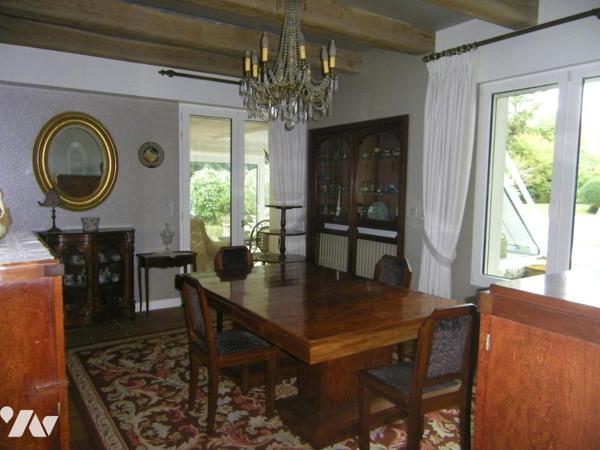 Vaste maison sur plus de 2 hectares
