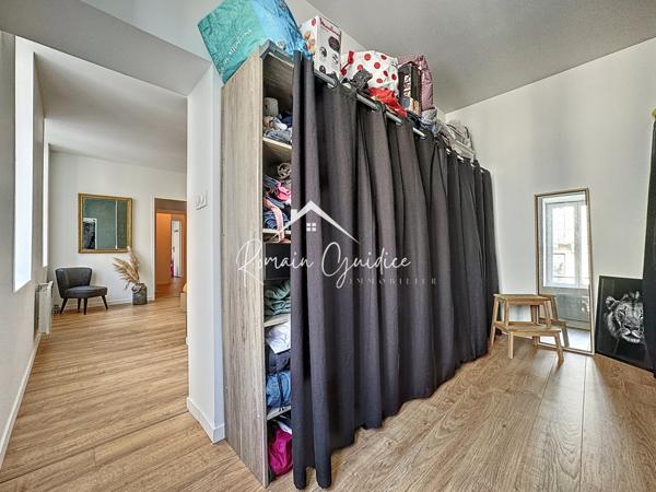 Millau (12100) APPARTEMENT F4 100 M² 1ER ÉTAGE / TERRASSE / POSSIBLITÉ GARAGE