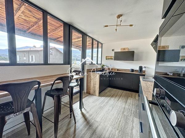 Millau (12100) APPARTEMENT F4 100 M² 1ER ÉTAGE / TERRASSE / POSSIBLITÉ GARAGE