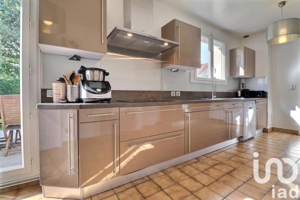 Maison à vendre 7 pièces 144 m² Le Plessis-Trévise