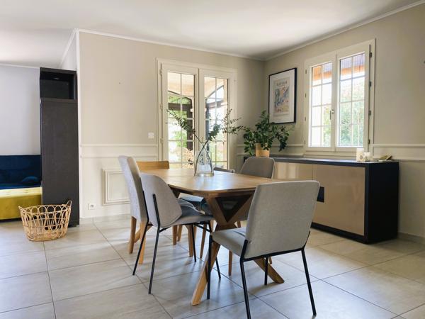 Centre-village - villa T 5 - 146 m2- terrain arboré 450m2 -