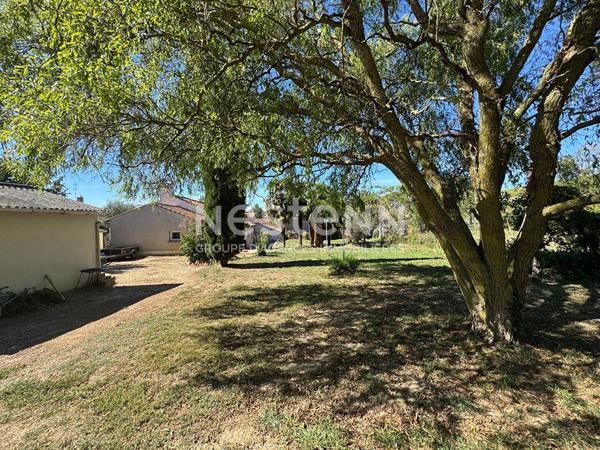 A vendre - Maison de caractère possibilité 3 chambres avec jardin et dépendances - 15 min Doué-en-Anjou - D6124