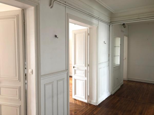 Bel appartement Haussmannien vue Tour Eiffel