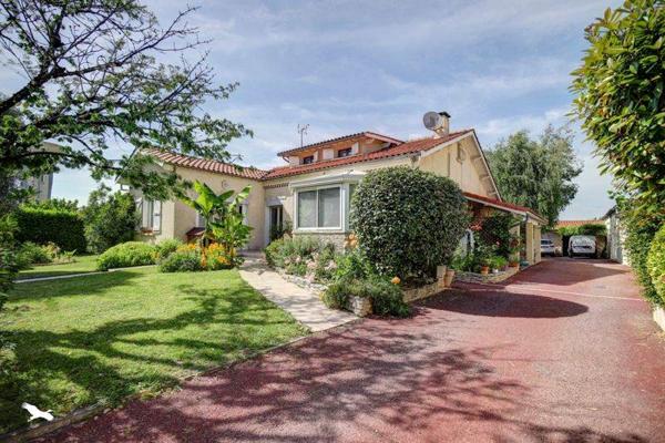 Maison à vendre |  Saint-Sulpice-la-Pointe |  5 pièces | 140 m²