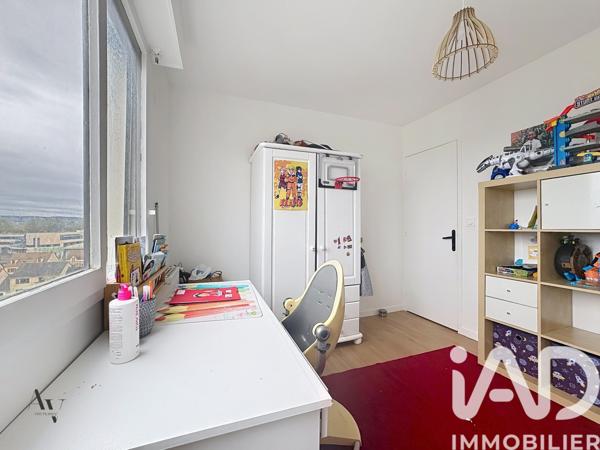 Appartement à vendre 5 pièces 93 m² Les Mureaux