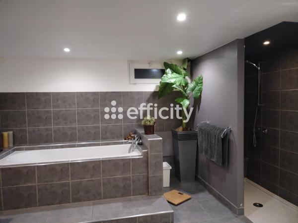 Maison 8 pièces - 210 m²
