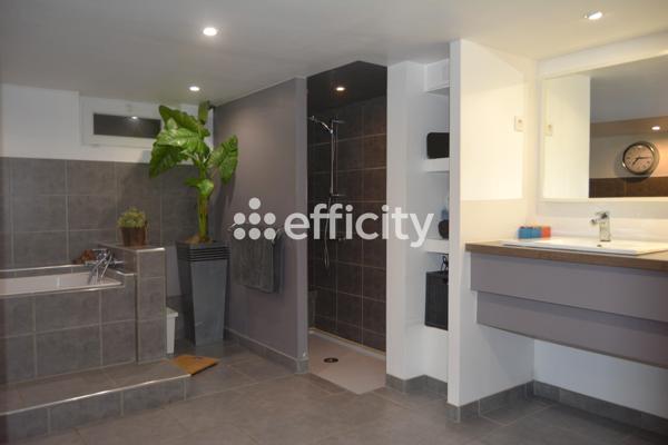 Maison 8 pièces - 210 m²