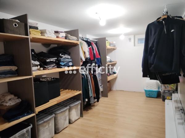 Maison 8 pièces - 210 m²