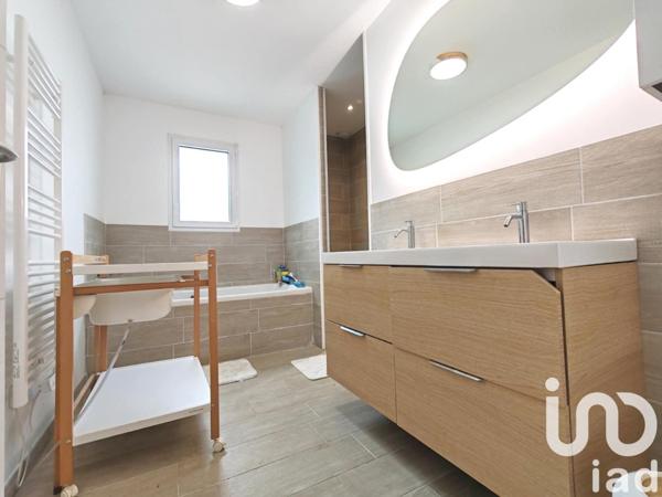 Maison à vendre 6 pièces 125 m² Surgères