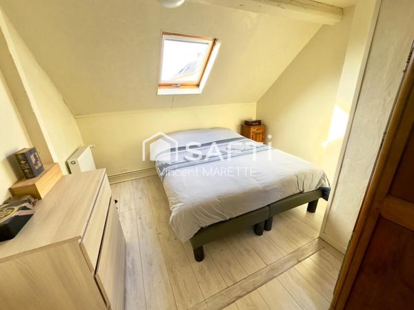 Maison familiale avec jardin arboré, au calme !