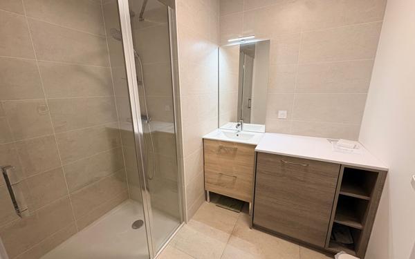 Appartement à vendre    3 pièces • 57 m2 Pau