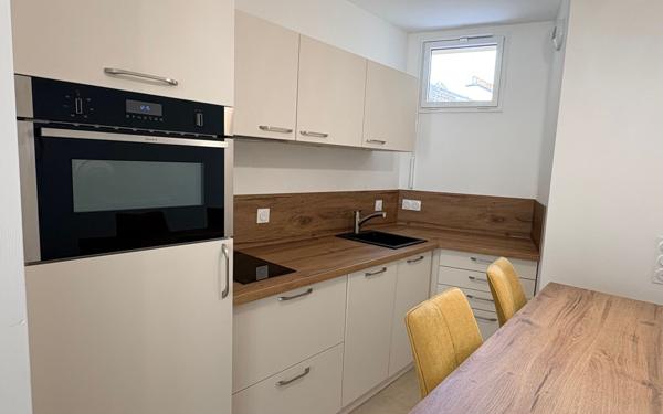 Appartement à vendre    3 pièces • 57 m2 Pau