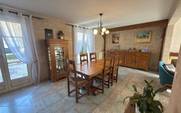 Maison à vendre    2 pièces • 196,87 m2 Marines