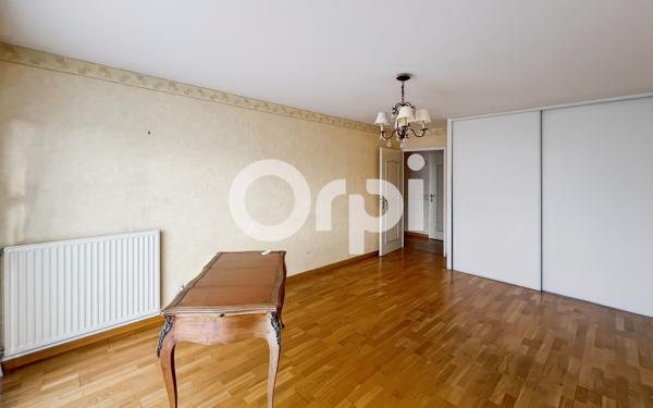 Appartement à vendre    4 pièces • 92,36 m2 Mantes-la-Jolie