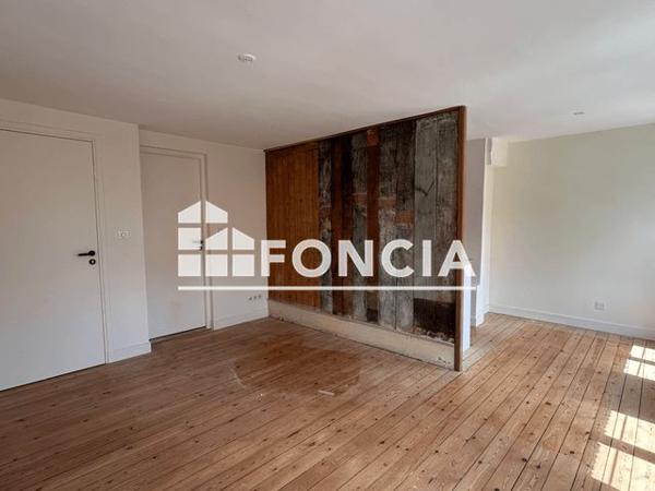 Location Studio 25 m² - 40/42 RUE DU MARECHAL FOCH Livarot Pays D'auge 14140