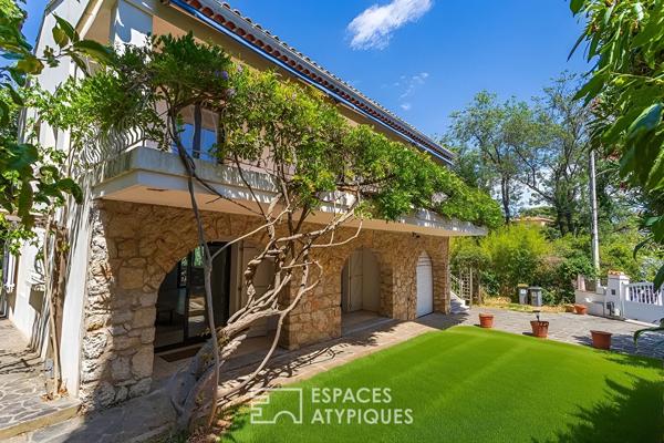 Maison familiale au calme, jardin arboré et potentiel piscine