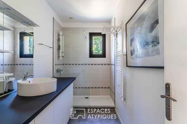 Maison familiale au calme, jardin arboré et potentiel piscine