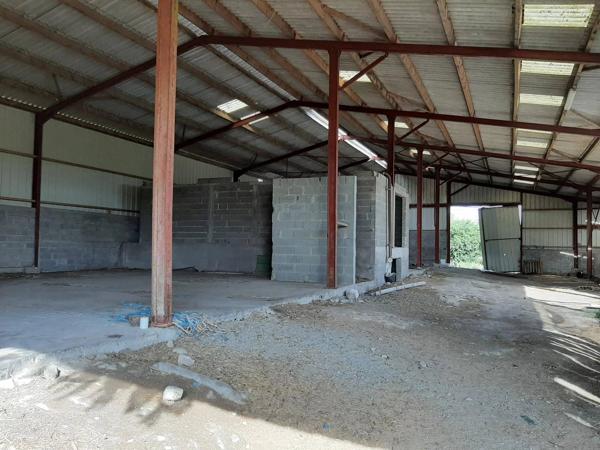 Hangar agricole pour panneaux photovoltaïques