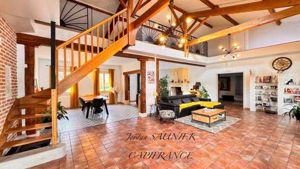 Propriété d'Exception à vendre 8 pièces REVEL (31)