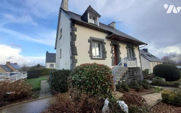 CARHAIX - MAISON 6 PIECES