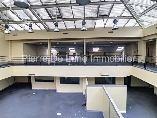 Commerce À vendre 1311 m²
