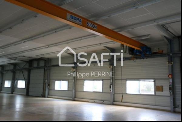 Local d'activité de 475 M2 Douvres la Délivrande