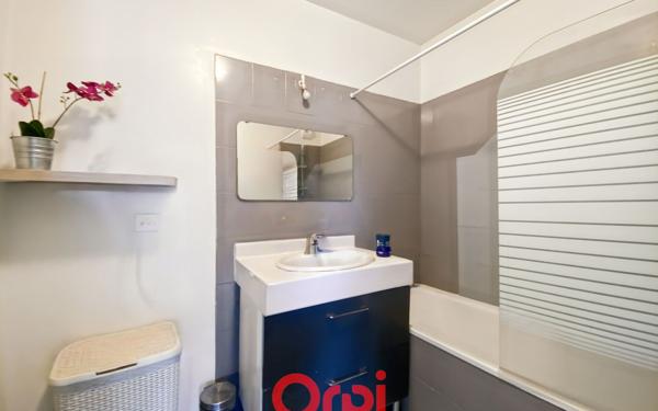 Appartement à vendre    2 pièces • 48,42 m2 Tassin-la-Demi-Lune