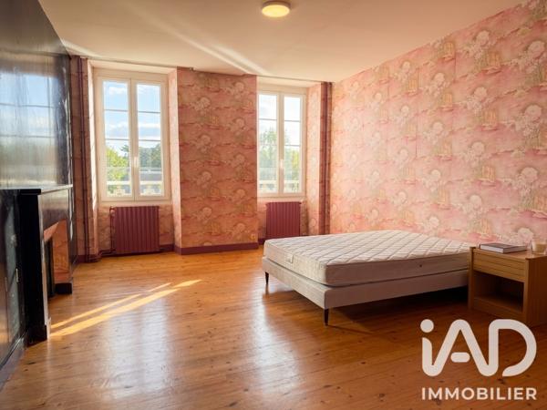 Maison à vendre 13 pièces 270 m² Jarnac