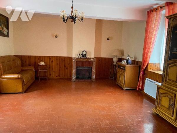 Une maison d'habitation proche du centre-ville