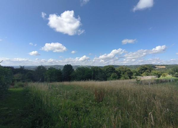 Terrain à vendre    4 079 m2 Ussac