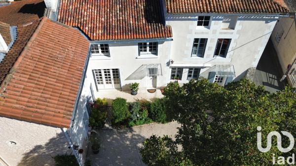 Maison à vendre 7 pièces 214 m² Migné-Auxances