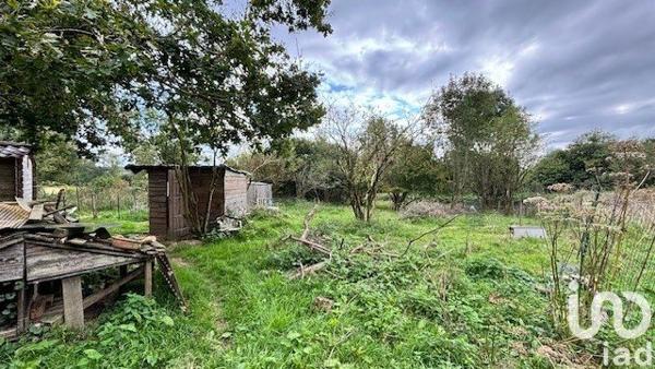 Maison 3 pièces de 84 m² à Plonévez-du-Faou (29530)