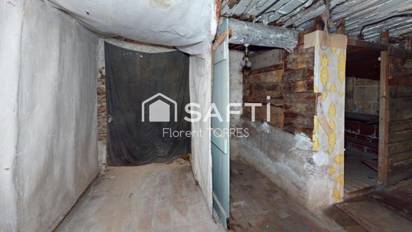 Atelier à rénover entièrement – 120 m² – Fort potentiel stockage / artisan – Six-Fours-les-Plages