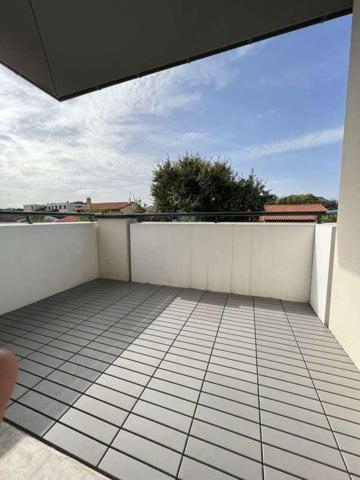 Appartement T2 avec terrasse et 2 parkings