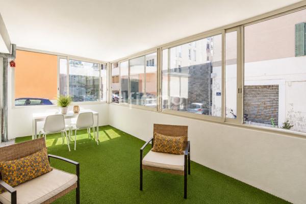 T3 de 61 m² avec loggia fermée de 35 m² – La Blancarde