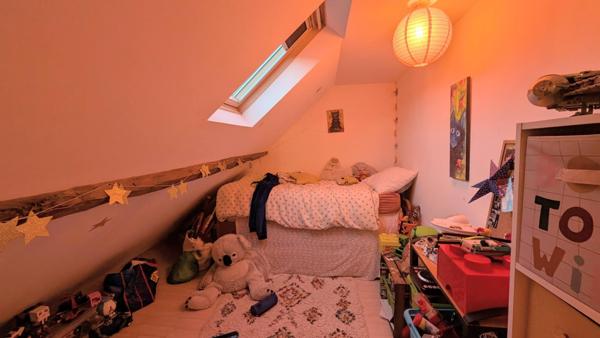 Charmante maison de bourg en pierre apparente, sans extérieur