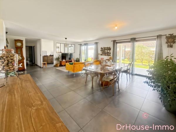 Maison à vendre 4 pièces de 123 m²