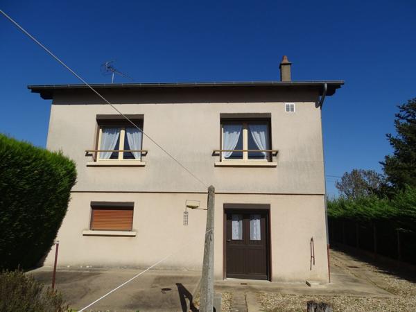 Vente Maison75 m² - 3 Pièces - LIGNIERES (18160)