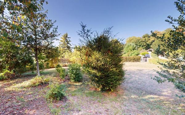 Terrain à vendre    Mellecey