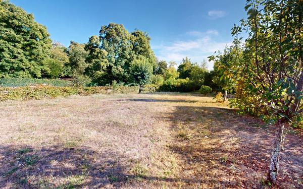 Terrain à vendre    Mellecey