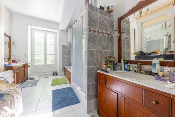 Maison à vendre 410 000 € La Châtre 9 p 293 m² DPE F