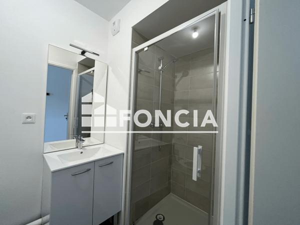 Location Studio meublé 20.35 m² - 105 RUE NATIONALE Le Mans 72000