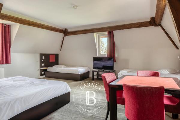 Tourgéville, Maison 9 Chambres -  442 m² à vendre