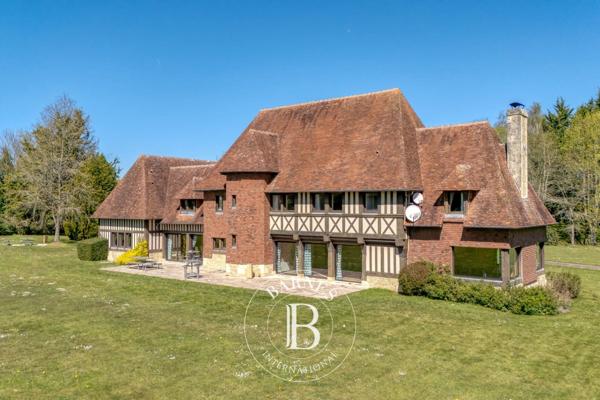 Tourgéville, Maison 9 Chambres -  442 m² à vendre
