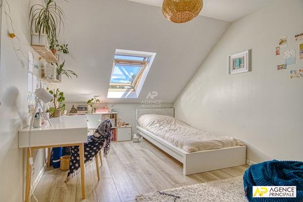 Versailles Porchefontaine Maison familiale 7 pièces, 154 m² - Proche RER C Porchefontaine et Gare des Chantiers €1 280 000 ** - Référence 26631